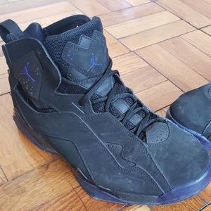 NIKE AIR JORDAN 7 SIZE 11